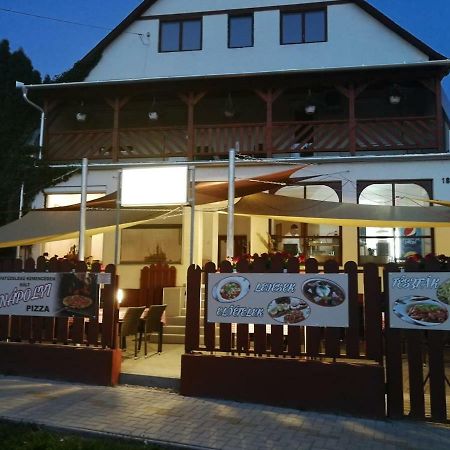 Vadasztanya Fogado Appartement Egerszalók Buitenkant foto